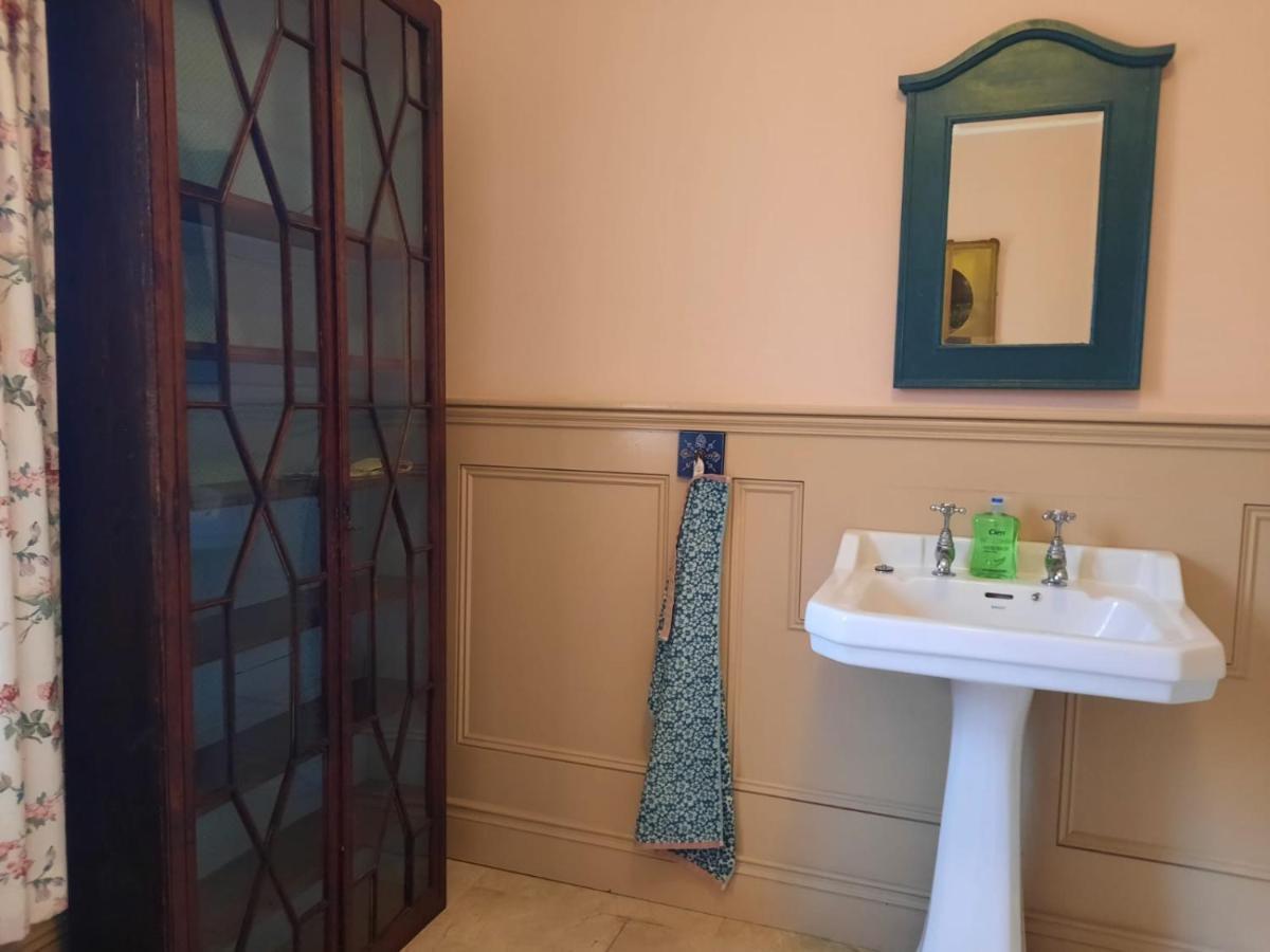 Croagh Patrick Lodge Apartment Westport Buitenkant foto