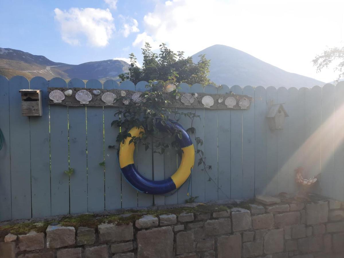Croagh Patrick Lodge Apartment Westport Buitenkant foto
