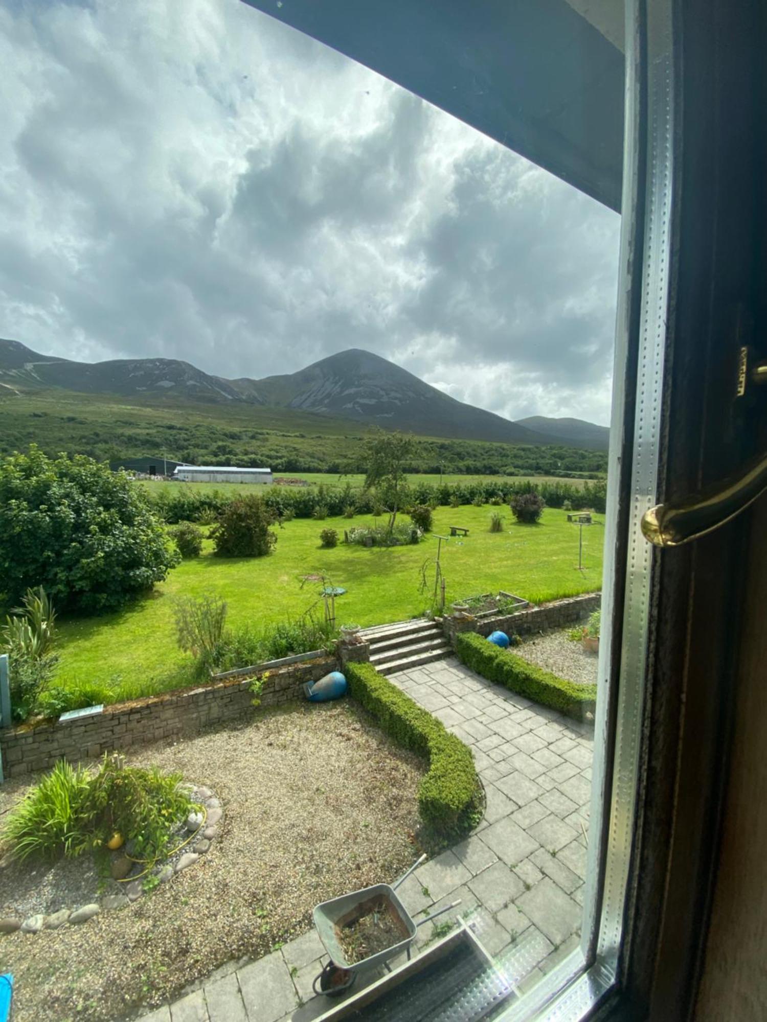 Croagh Patrick Lodge Apartment Westport Buitenkant foto