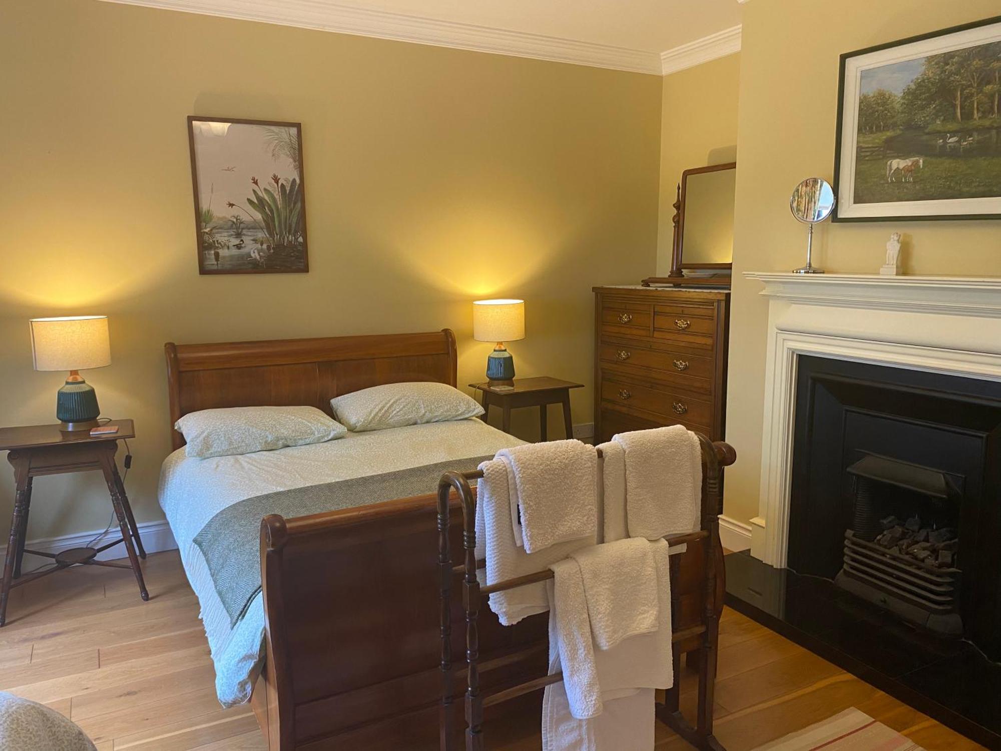 Croagh Patrick Lodge Apartment Westport Buitenkant foto